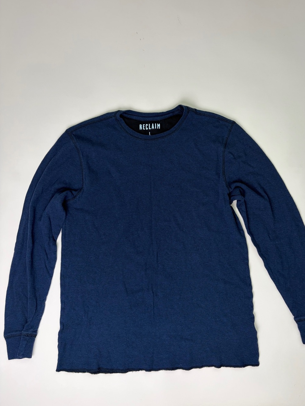 Buckle Reclaim Men’s Navy Long Sleeve Shirt Raw Hem | Size L